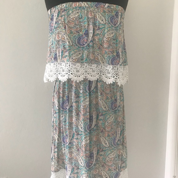 Dress - Picture 3 of 4